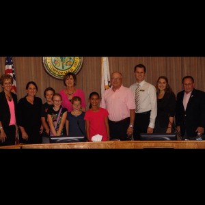 Cory Ellenson posed with current and former Glendora City Council members and 5th grade students from la Fetra Elementary. The students were recognized for participation in the YES City Gov program and the Mock City Council Program in 2014. Photo from Ellenson's Instagram page.